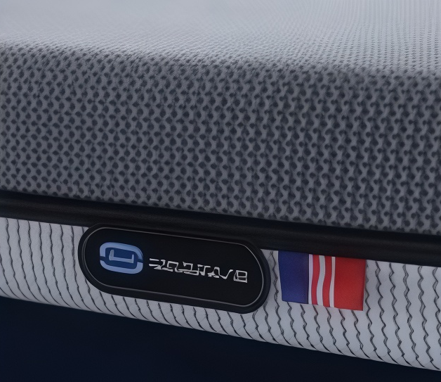 5D Mesh Surface Pattern & Side Tag Detail